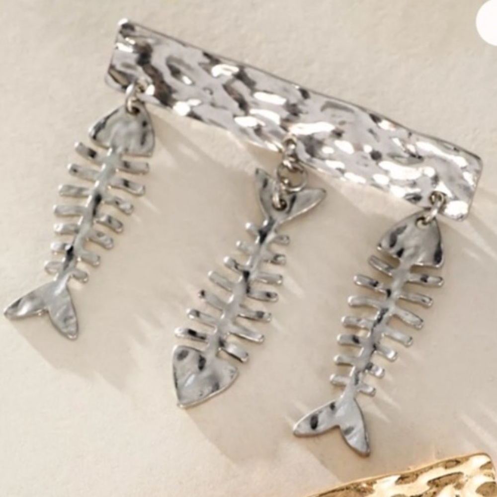 NWT Free People Outta Of The Water Brooch Fish Silver